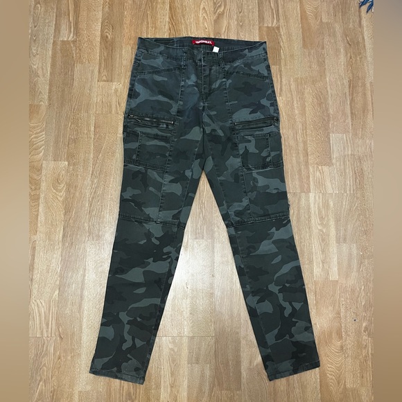 Camouflage Cargo Pants - Picture 1 of 3